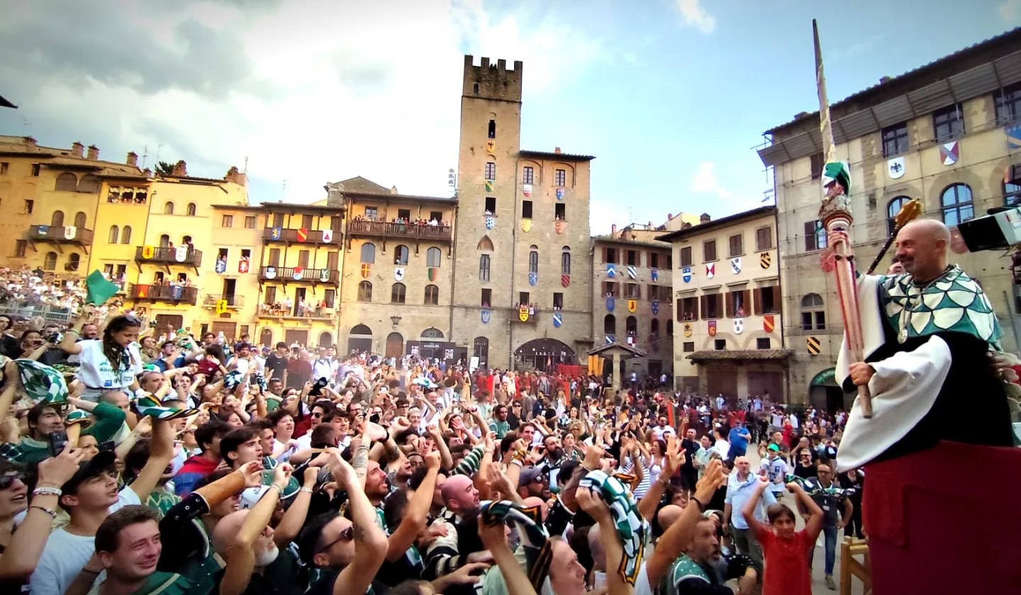 XXXIX VITTORIA, PORTA SANT’ANDREA SI PREPARA AL TE DEUM E ALLA CENA AL CENTRO AFFARI